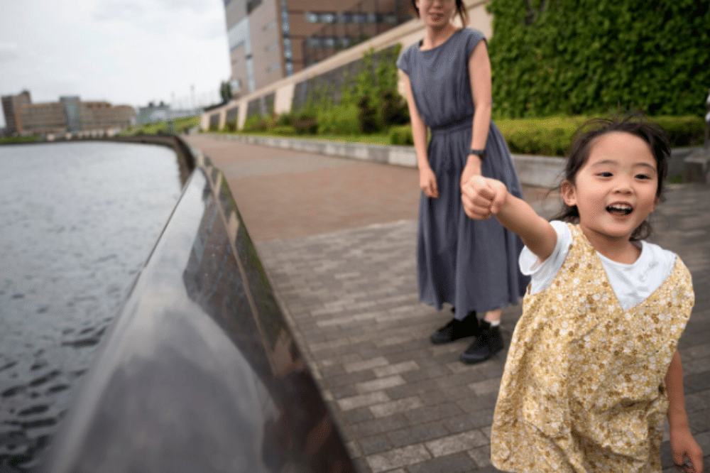 7 Fakta Anak yang Sering Traveling Sejak Kecil