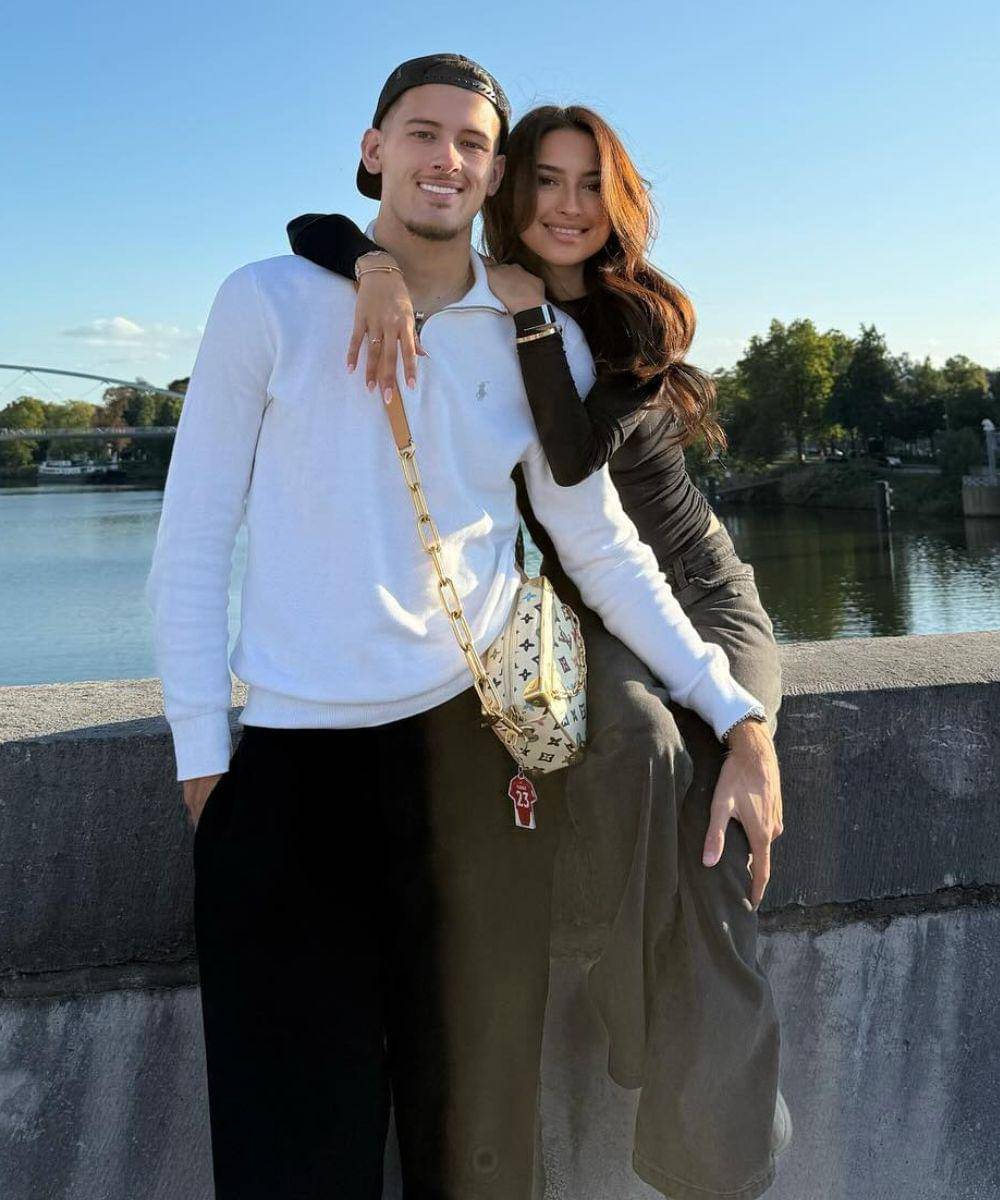 Rumor Pernikahan Jennifer Coppen dan Justin Hubner