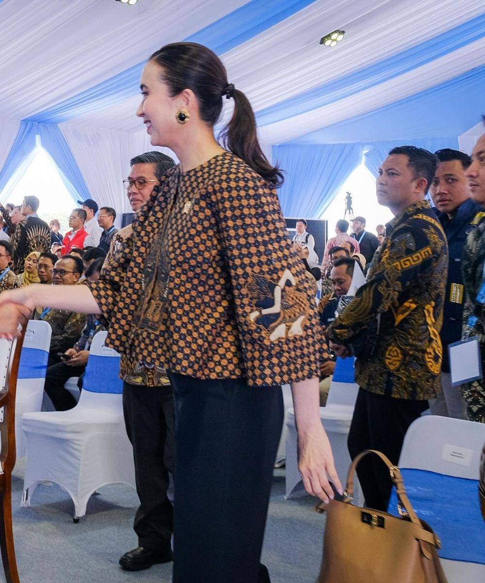 tas menteri pariwisata