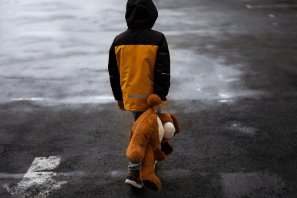 Anak 8 Tahun Ditemukan Tewas Membusuk di dalam Kamar Kos Penjaringan