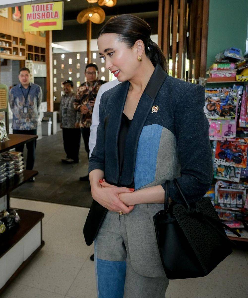 tas menteri pariwisata