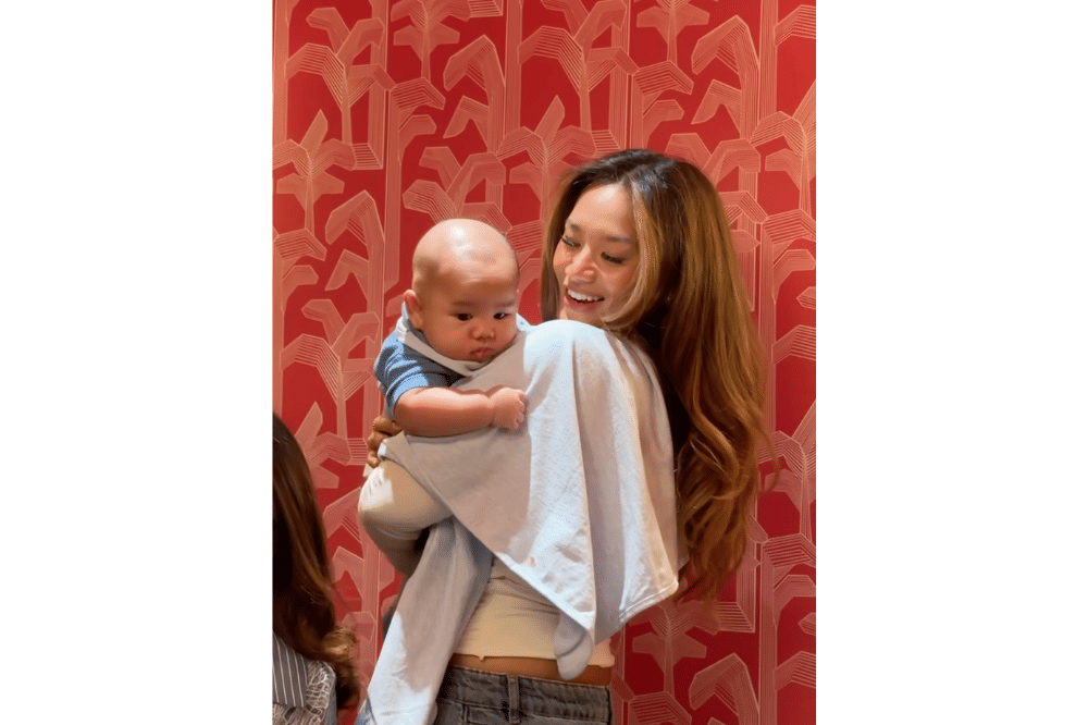 Foto Kedekatan Arash dan Zahwa Massaid 5.png