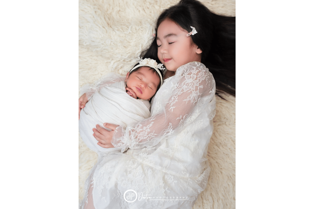 Foto Kedekatan Xandraya dan Xarena 4.png