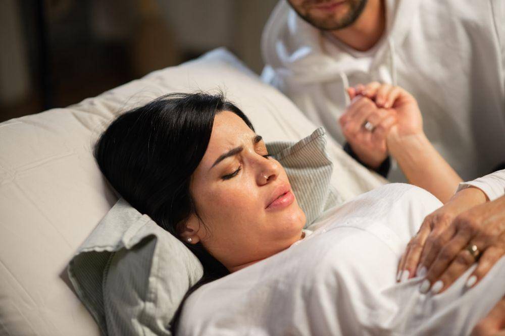 Kenapa Ibu setelah Melahirkan Disarankan Tidak Boleh Langsung Tidur?