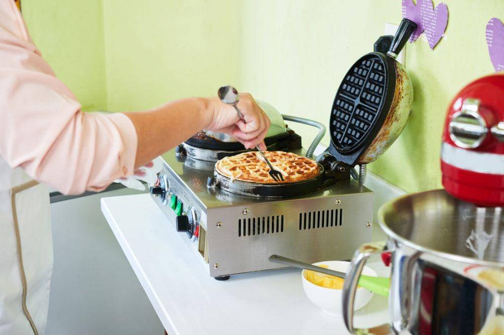 Cooking waffle