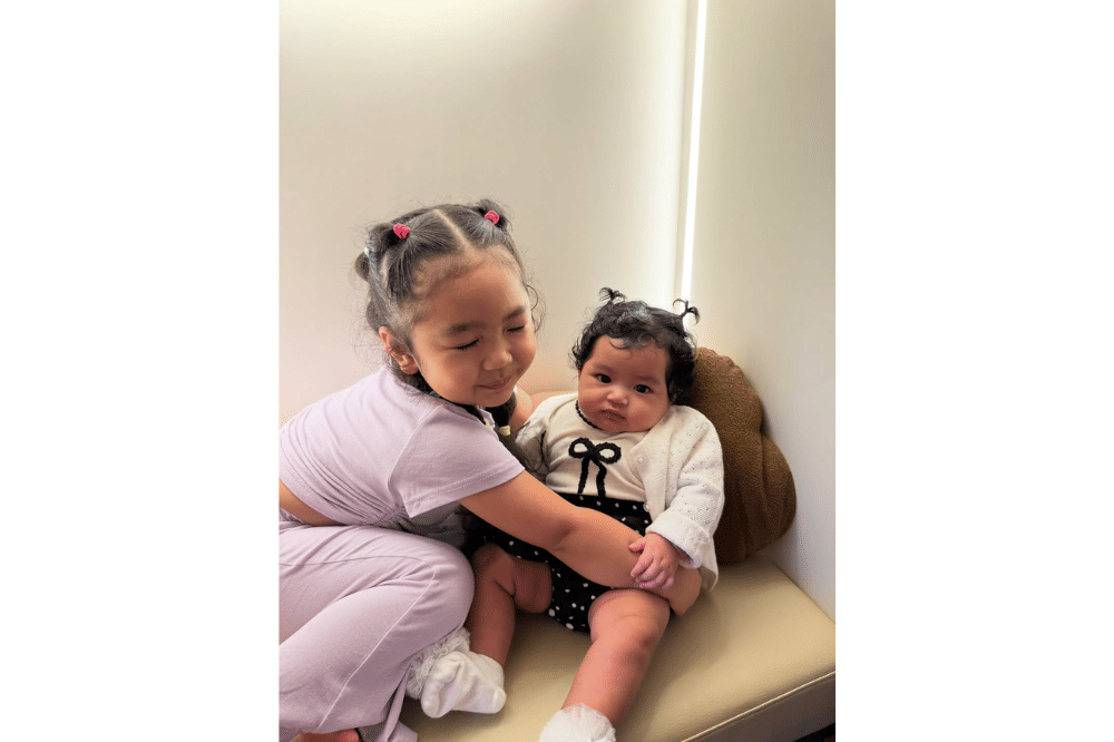 Foto Kedekatan Xandraya dan Xarena 5.png