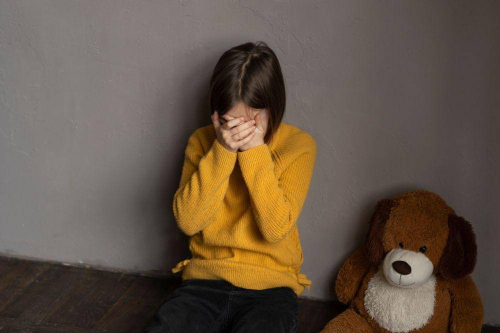 Non explicit image of child abuse