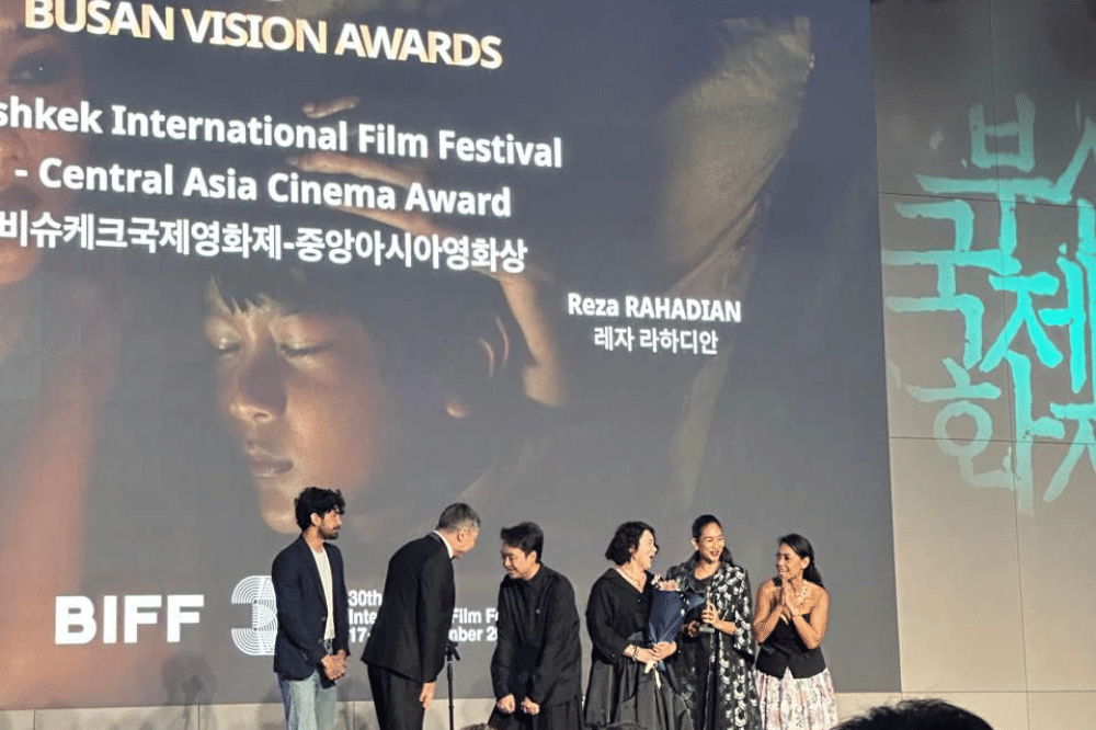 Film Pangku Borong 4 Piala di BIFF 2025, Debut Reza Rahadian Jadi Sutradara (2).png