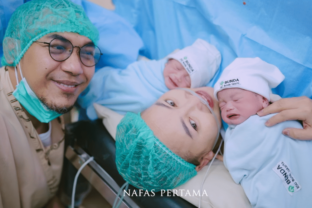 Foto Raffi dan Raffa setelah Kepergian Mpok Alpa 1.png