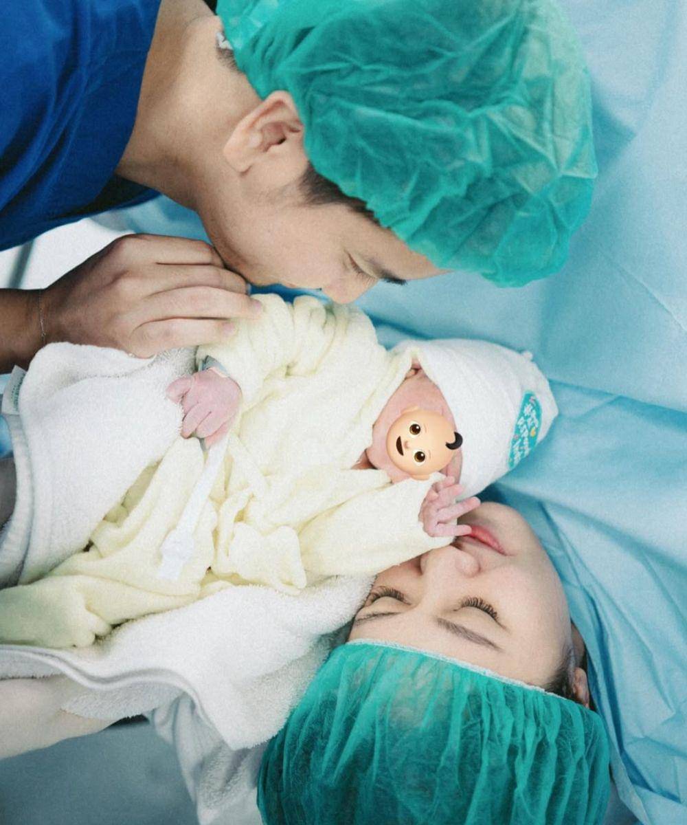 Potret Artis yang Melahirkan di Bulan September 2025, Ada Rihanna