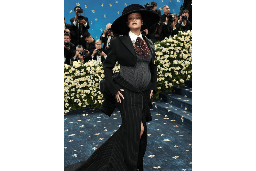 Nama Anak Ketiga Rihanna 1.png