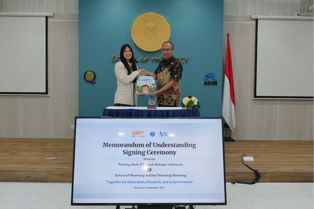 Kolaborasi Tentang Anak dan Sekolah Farmasi ITB