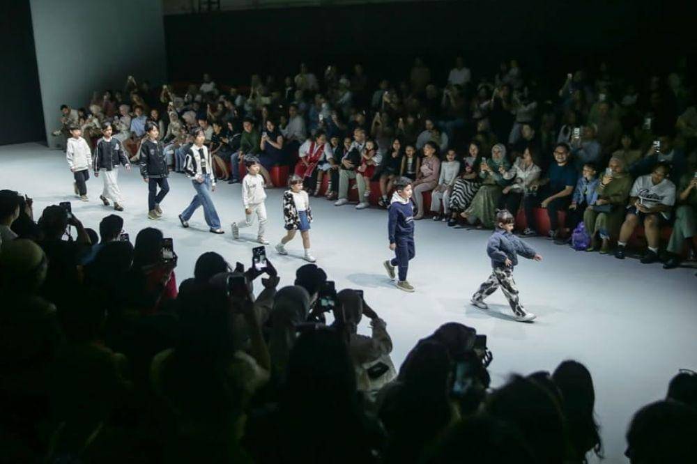 Koleksi outerwear Mark & Spencer Kids