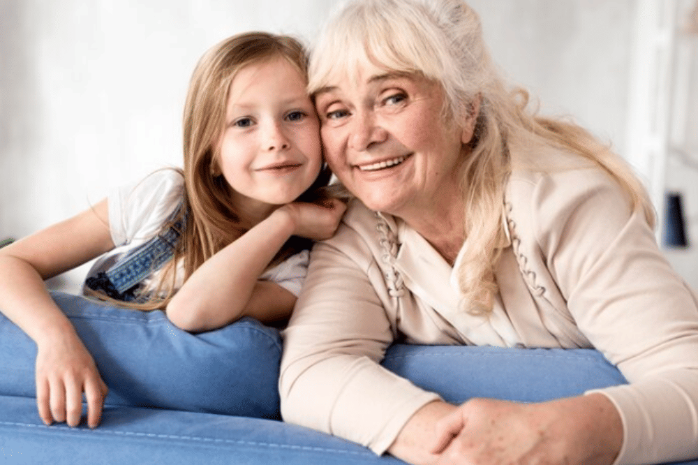 Mengapa Nenek Lebih Membela Cucu daripada Anak? Begini Kata Psikologi