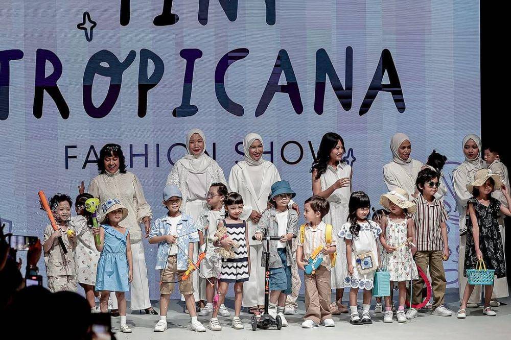 Tiny Tropicana Mothercare dan The Entertainer