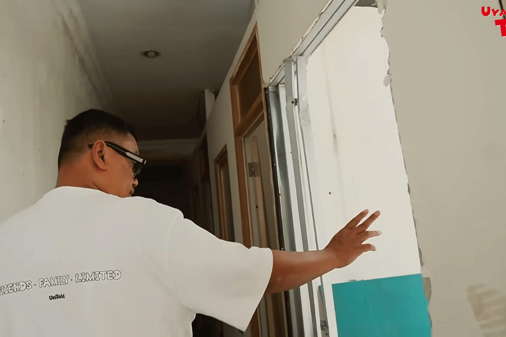 Foto rumah Uya usai dijarah