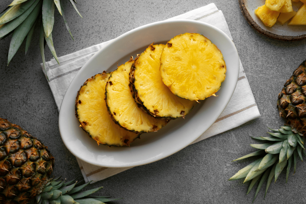 Bahaya Makan Nanas saat Hamil 9 Bulan 