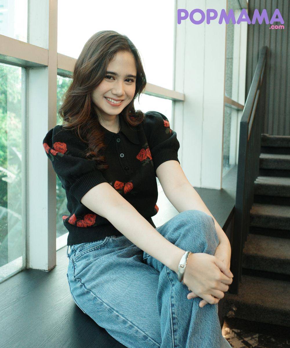 Lewat EP Apakah Kita?, Tissa Biani Bicara Makna Cinta dan Kepastian 