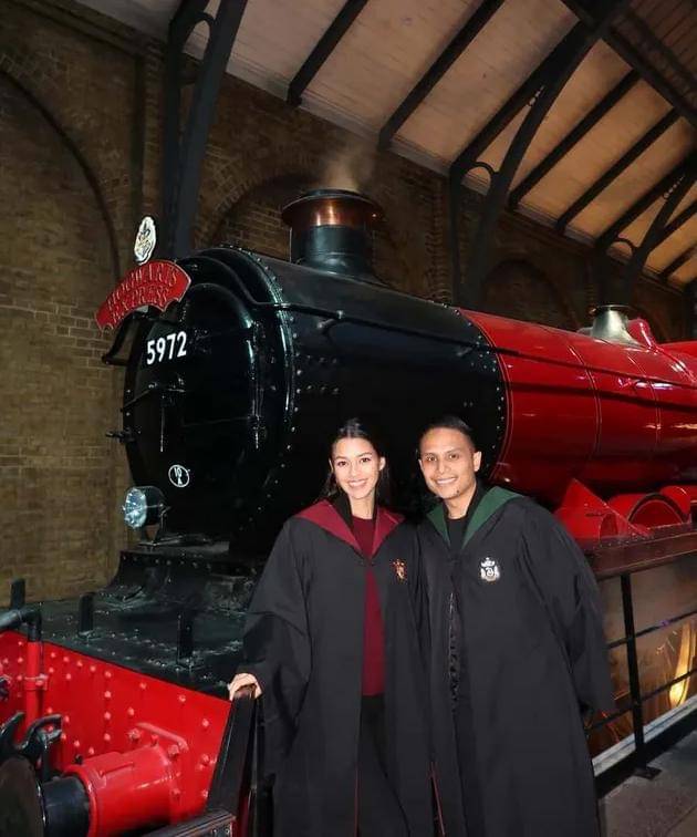 Susan Sameh Babymoon ke Warner Bros 3.jpg