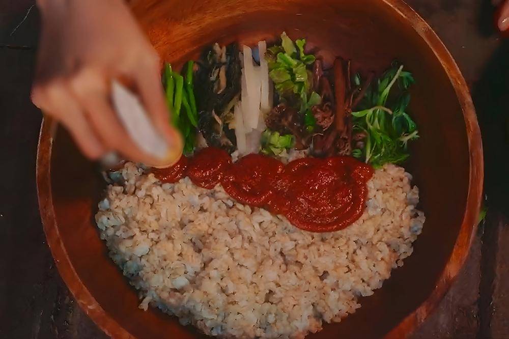 Resep gochujang butter bibimbap