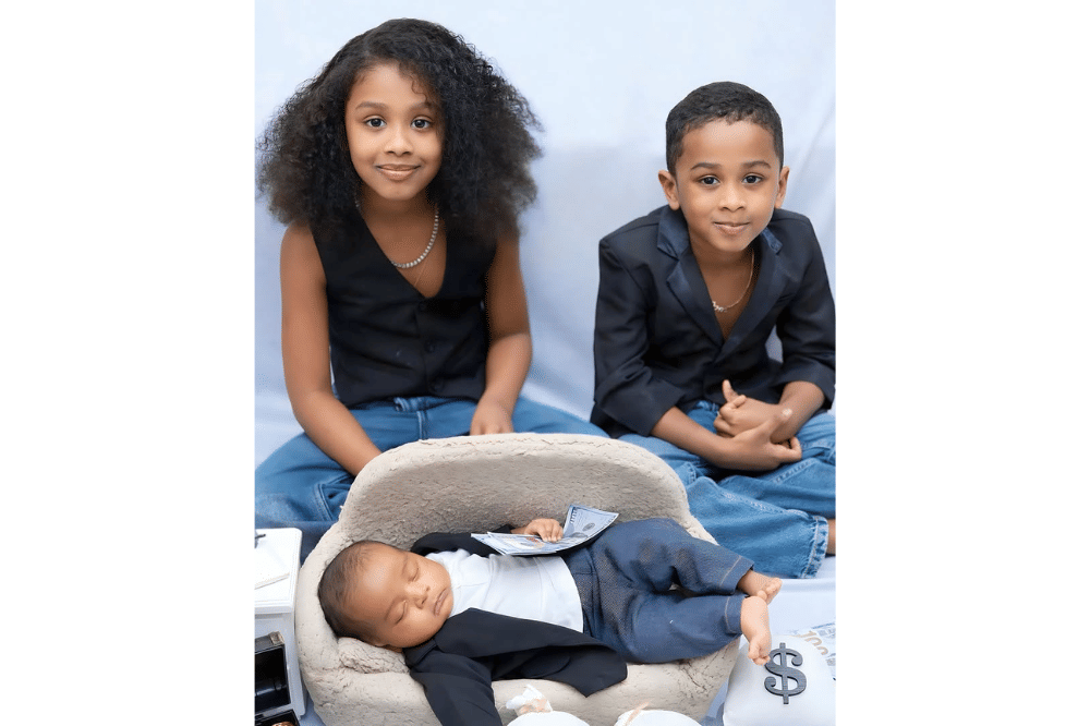 Newborn Photoshoot Anak Ketiga Kimmy Jayanti 4.png