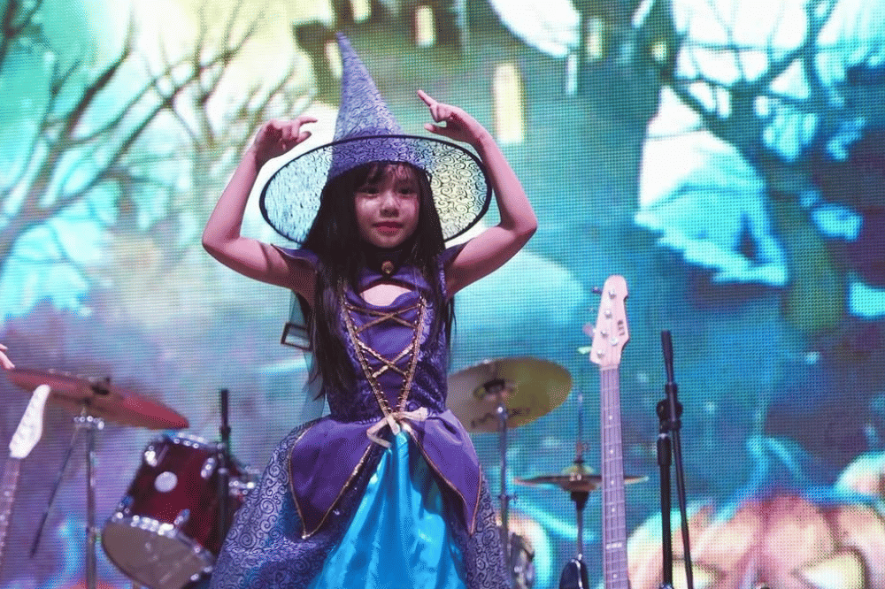 Panggung Pertama Alinea, Langkah Awal Percaya Diri