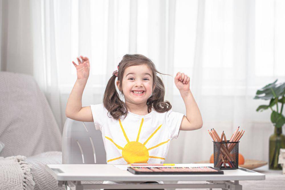Little girl look happy