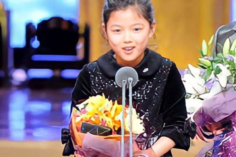 Kim Yoo Jung menang award