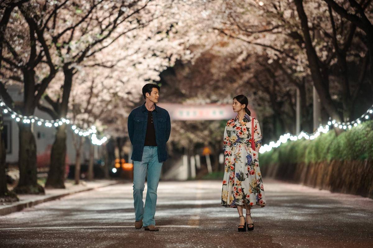 Fakta Kisah Cinta Suzy dan Kim Woo Bin di Genie, Make A Wish