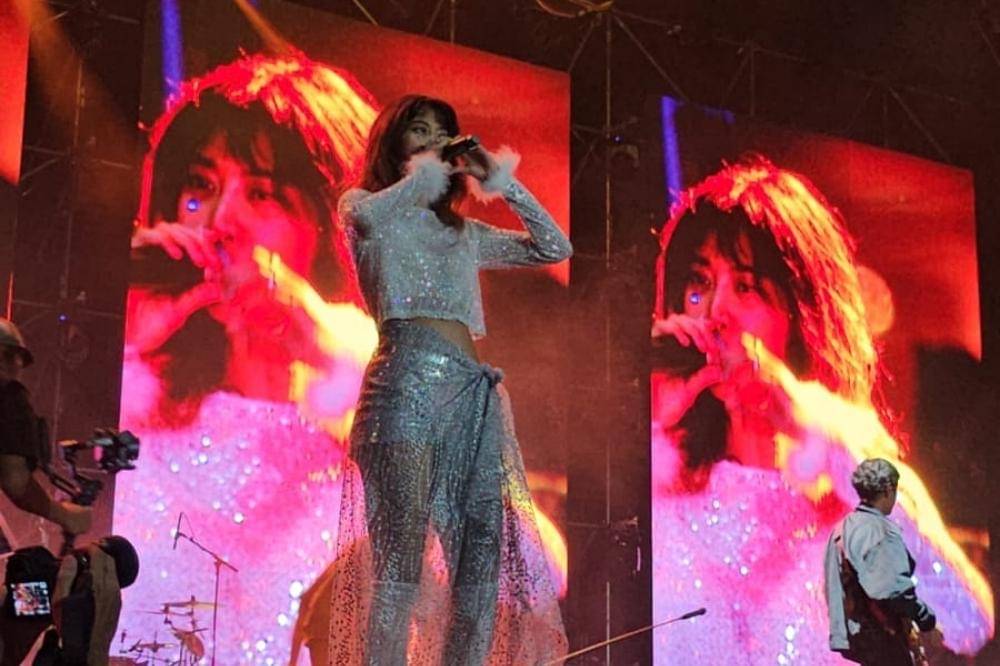 Potret Penampilan Memukau Vierratale di Synchornize Fest 2025