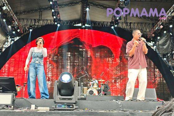 Maliq & D’essentials Bagikan Kaset di Synchronize Fest 2025