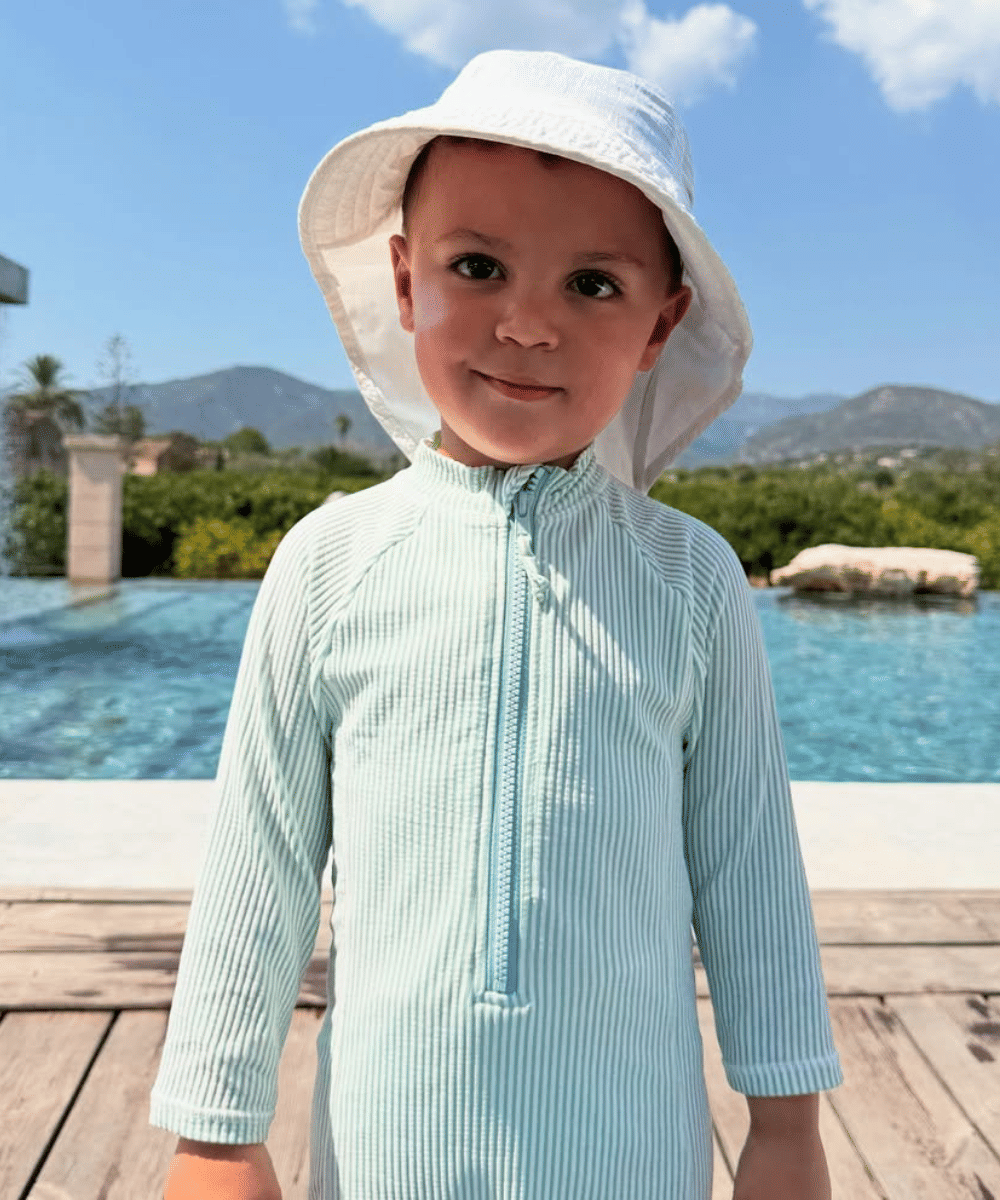 Sky Colman saat Berlibur