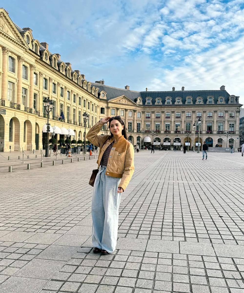 Potret Nagita Slavina saat di Paris 1.jpg