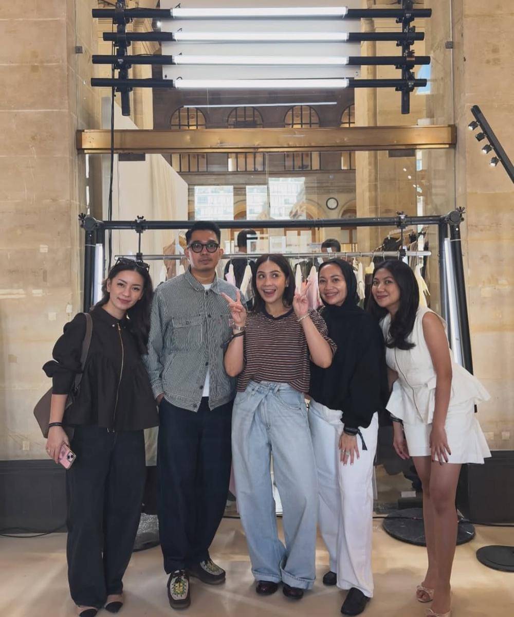 Potret Nagita Slavina saat di Paris 6.jpg