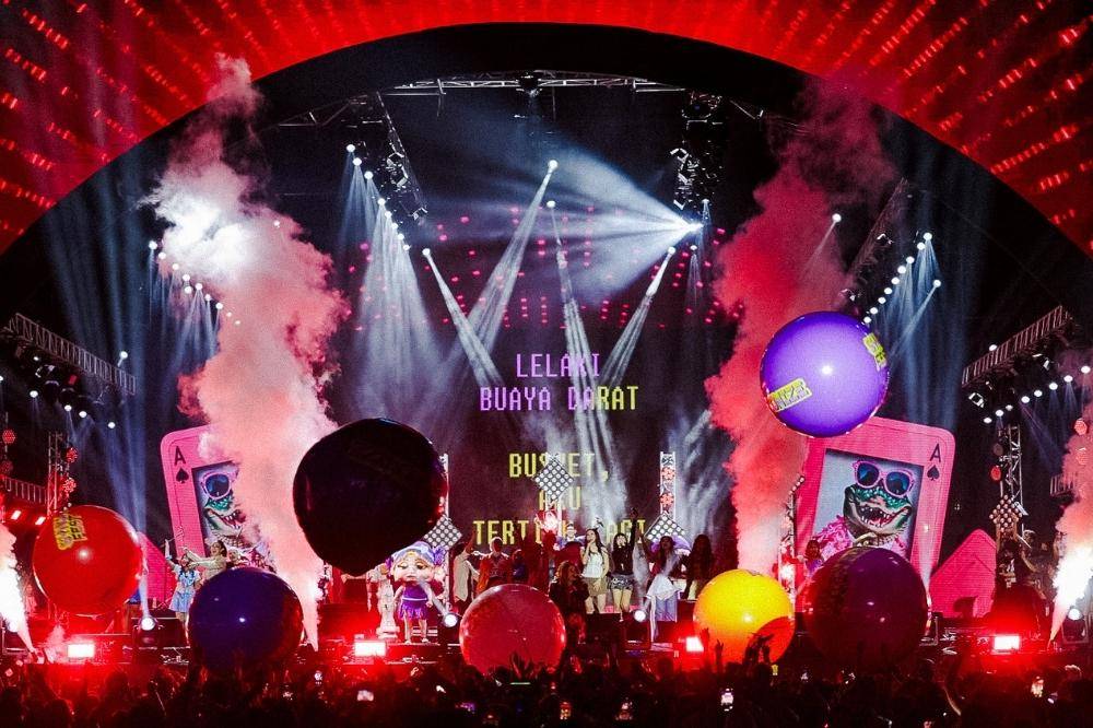 Potret Centil Era di Panggung Synchronize Fest 2025, Ada Aura Kasih!