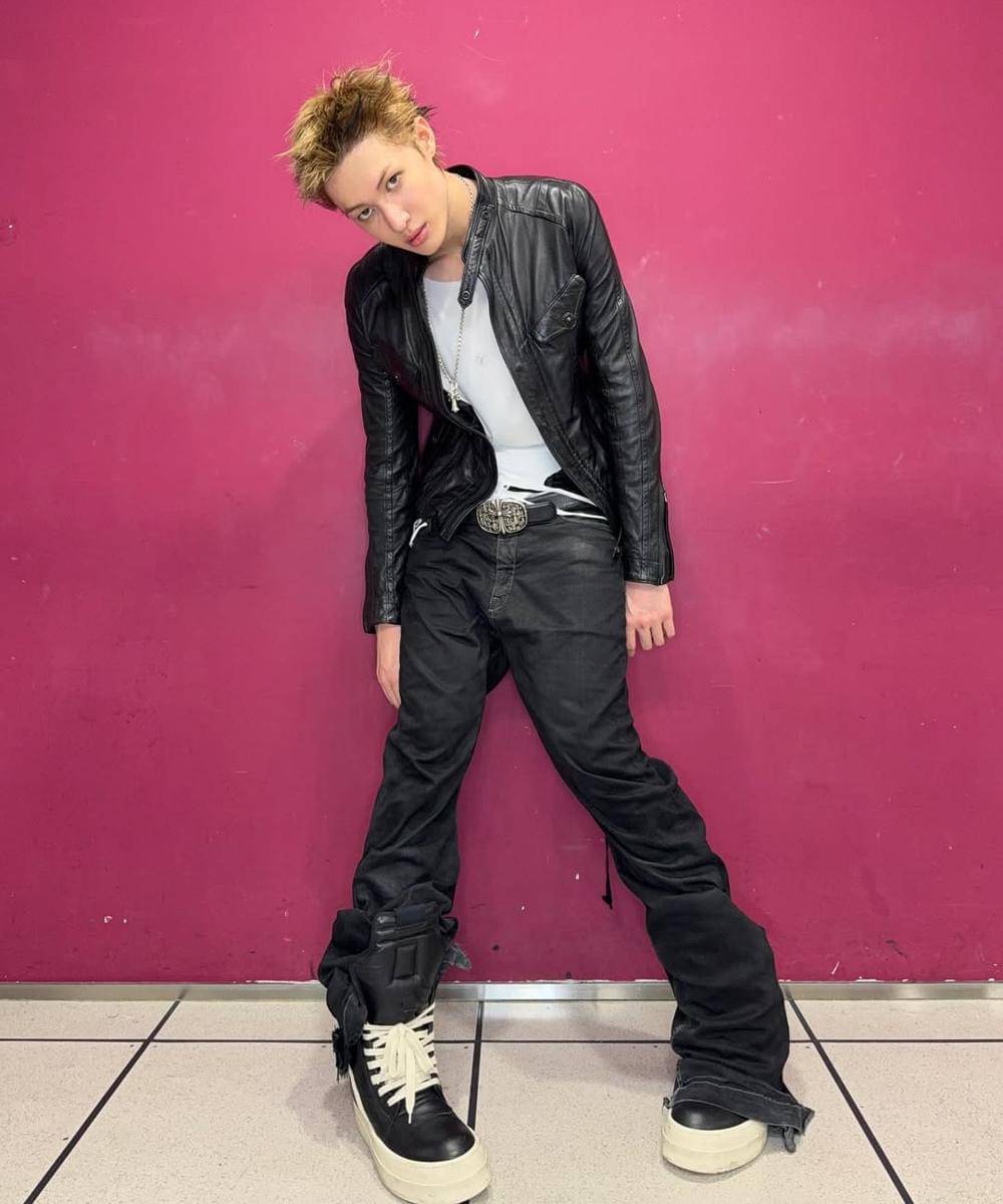 Biodata Martin CORTIS 3.jpg