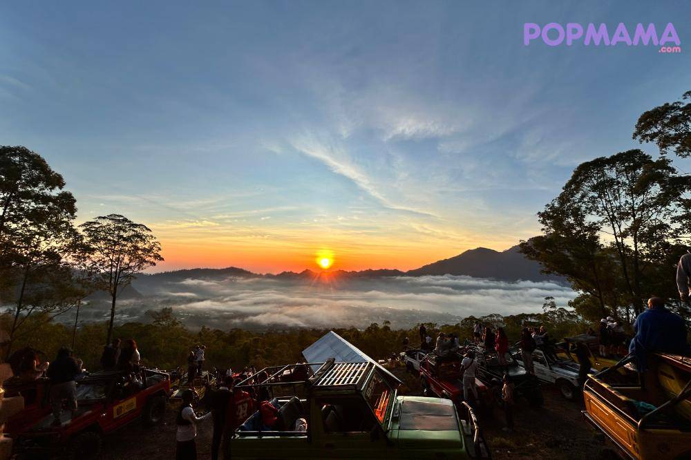 Sunrise kintamani-popmama.jpg