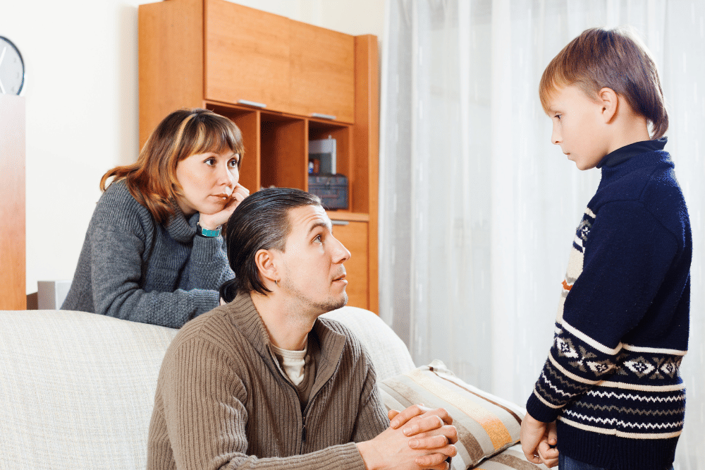 Beri anak tatapan yang teduh saat berbicara