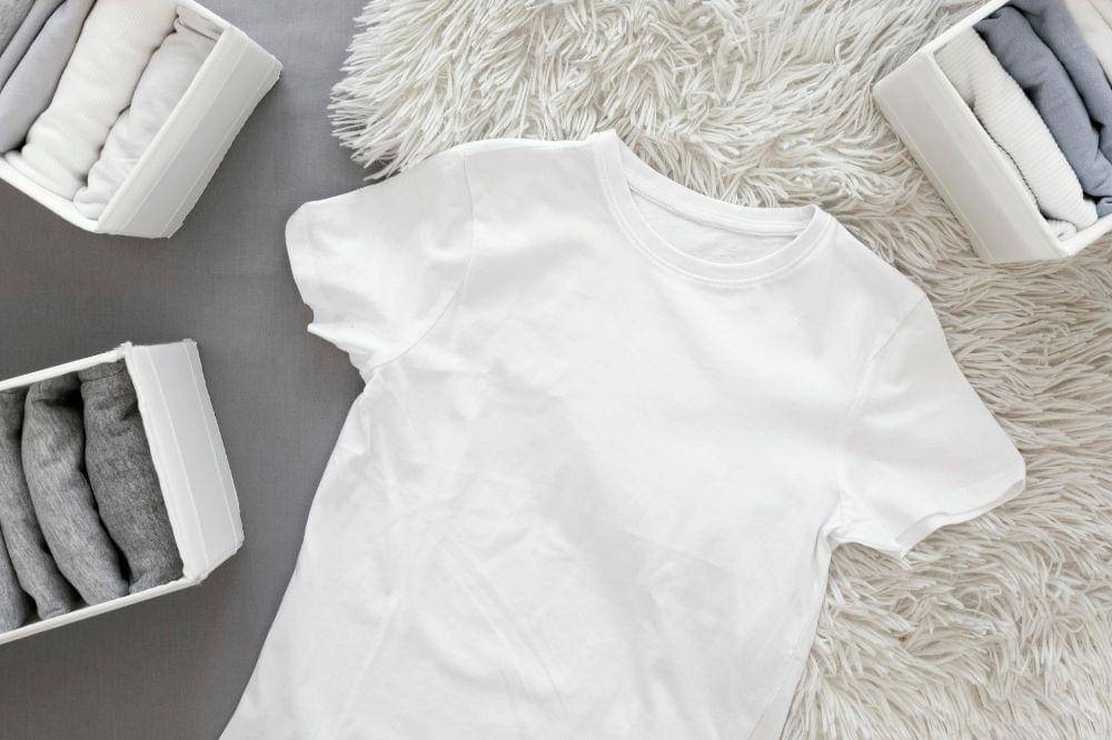 Cara Menyimpan Baju Putih