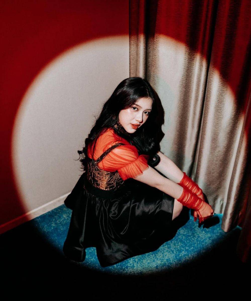 Makna dan Lirik Lagu 'Dengar' Tiara Andini