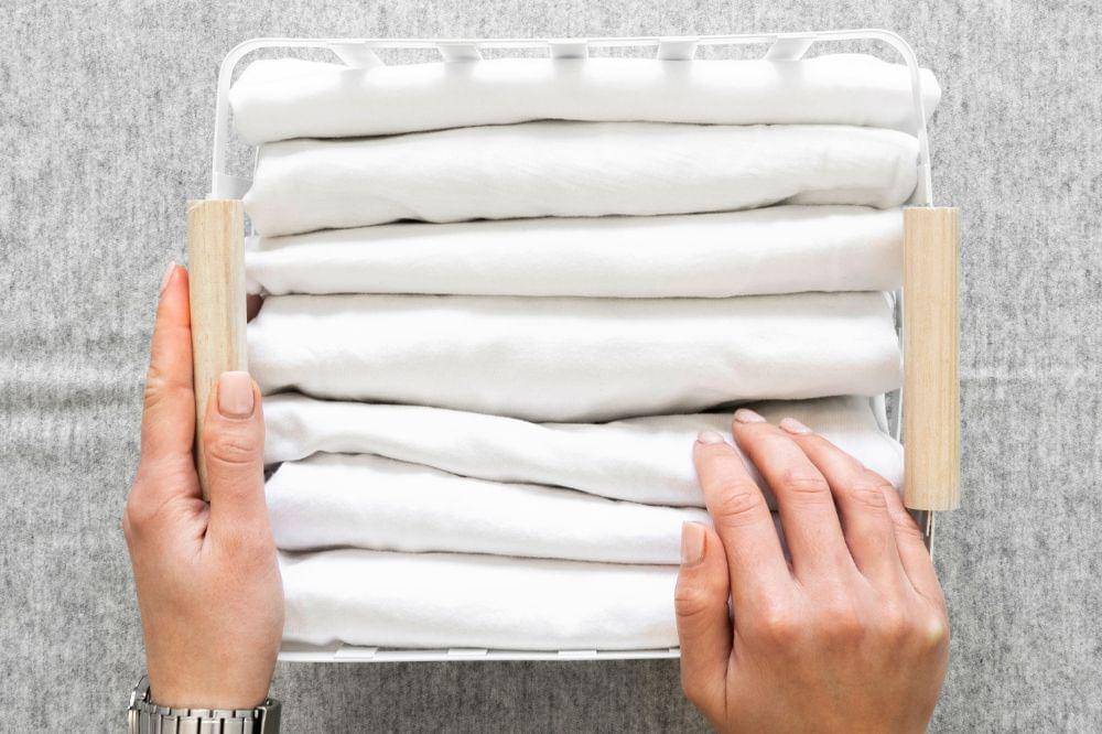 Cara Menyimpan Baju Putih