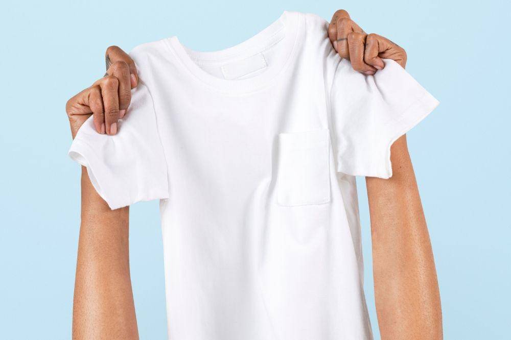 Cara Menyimpan Baju Putih