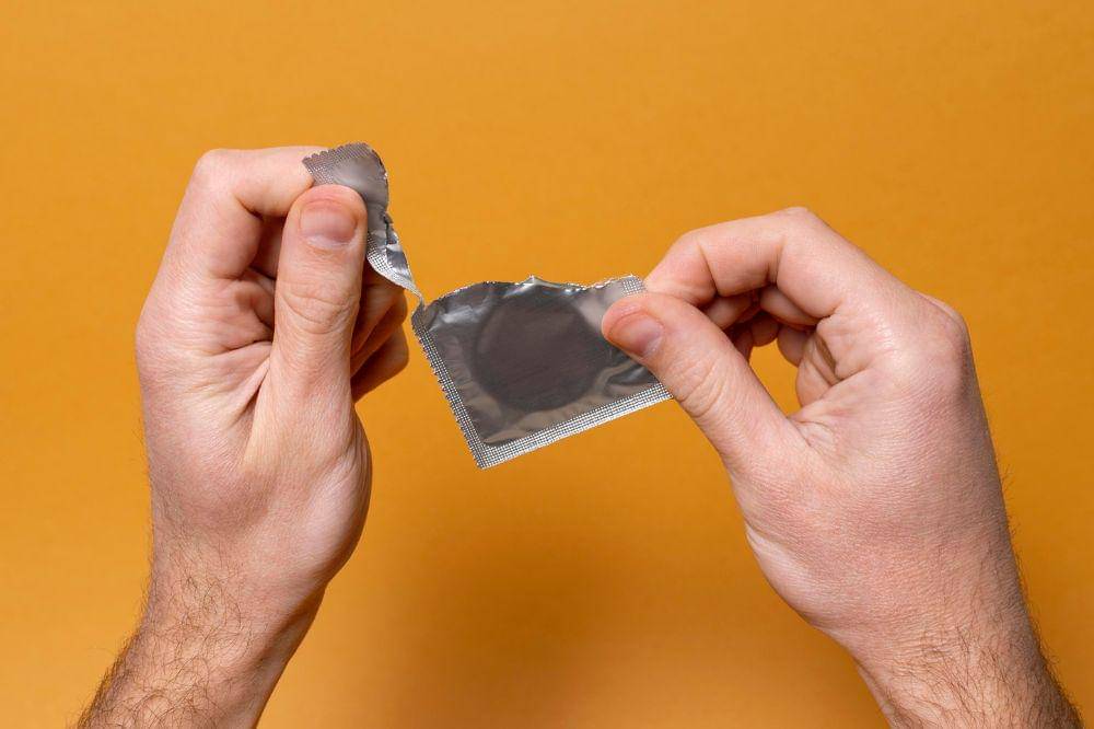 Apakah Kondom Bisa Kedaluwarsa? Begini Penjelasan Ahli