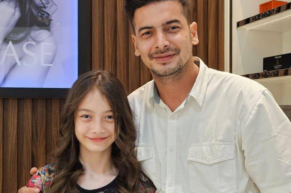 Pelukan kecil Papa untuk Shofia