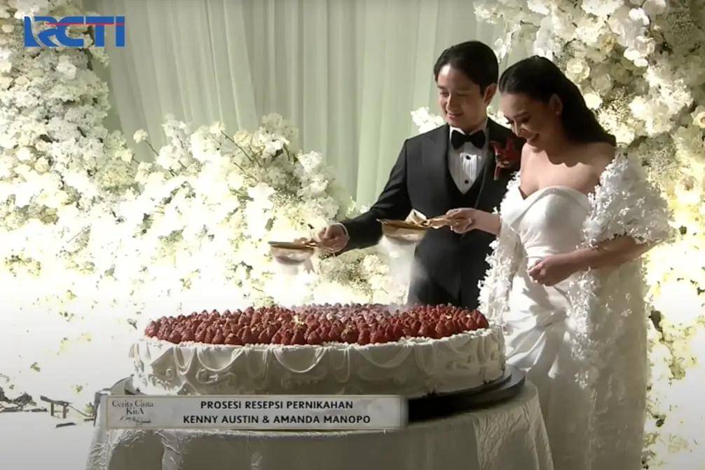 resepsi pernikahan amanda manopo kenny austin 6.jpg