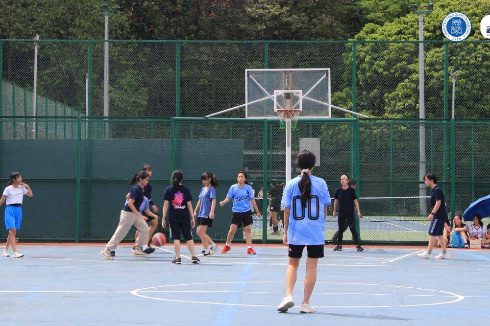 9 Sewa Lapangan Basket Bandung dan Harga Terbaru 2025, Cek Disini!
