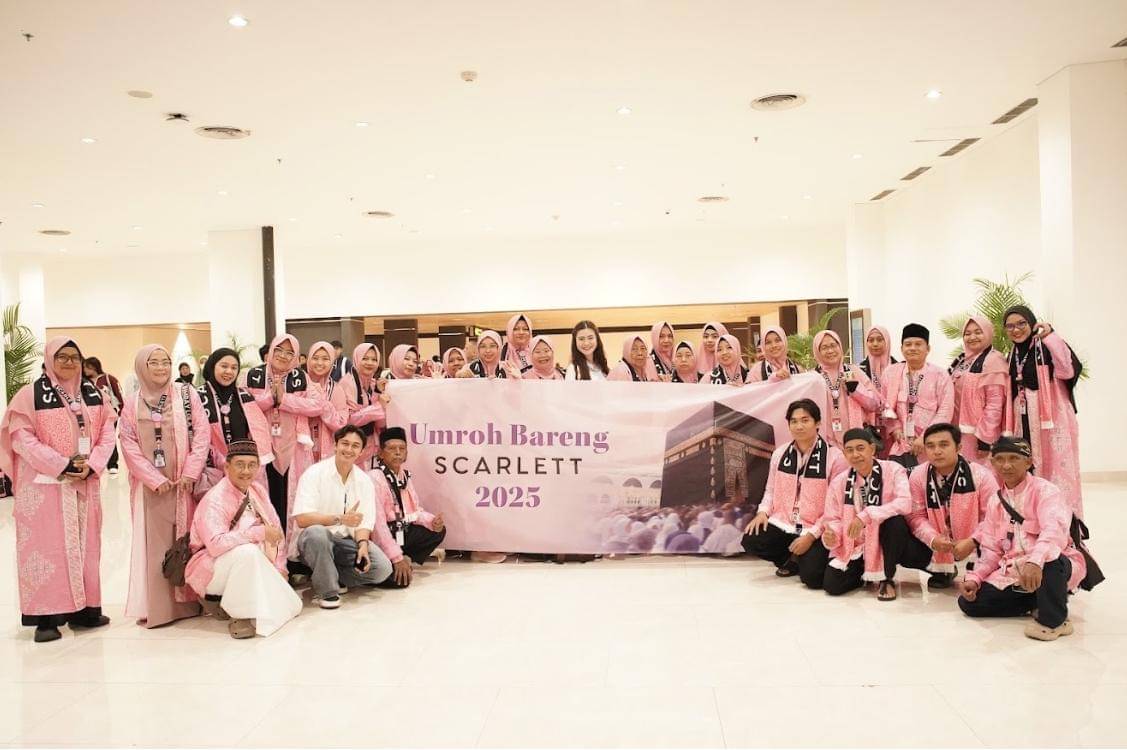umroh bareng scarlett 2.jpg