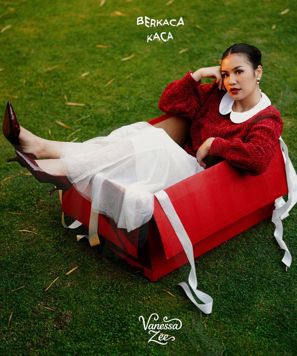 Lirik Lagu Vanessa Zee 'Berkaca-kaca' tentang Pahitnya Patah Hati