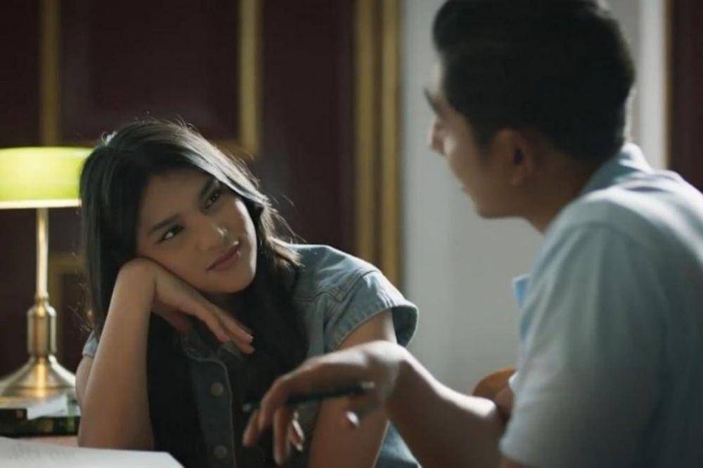 Fakta Davina Karamoy Jadi Orang Ketiga di Film Dendam Malam Kelam