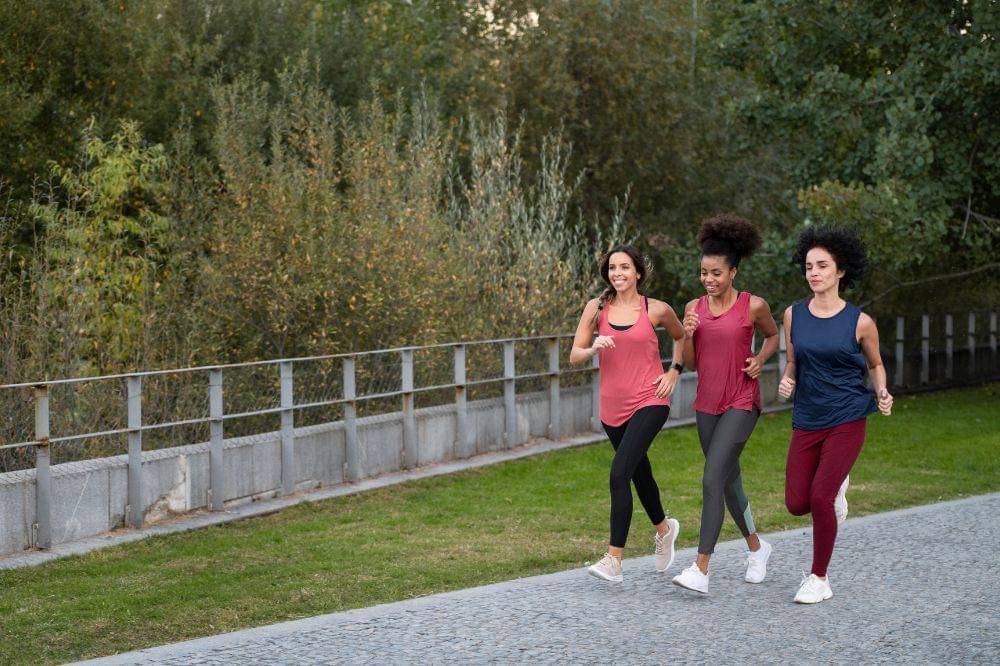 Jalan Kaki 15Menit Setelah Makan Bisa Turunkan Gula Darah Secara Alami